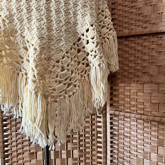 Handmade Crocheted Fringe Shawl Wrap Triangle Shape Crochet Buttons Cream Beige - Picture 8 of 14